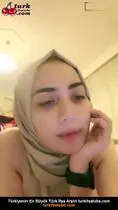 Türbanlı Donat ifşa Dayanamadı küçük memelerini gösterdi