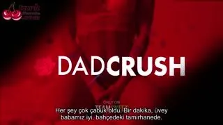 Üvey babanın gizli üçlü grup sırrı Altyazılı Porno
