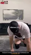 Kölesini at yapıp sırtına bindi yıahahhaha