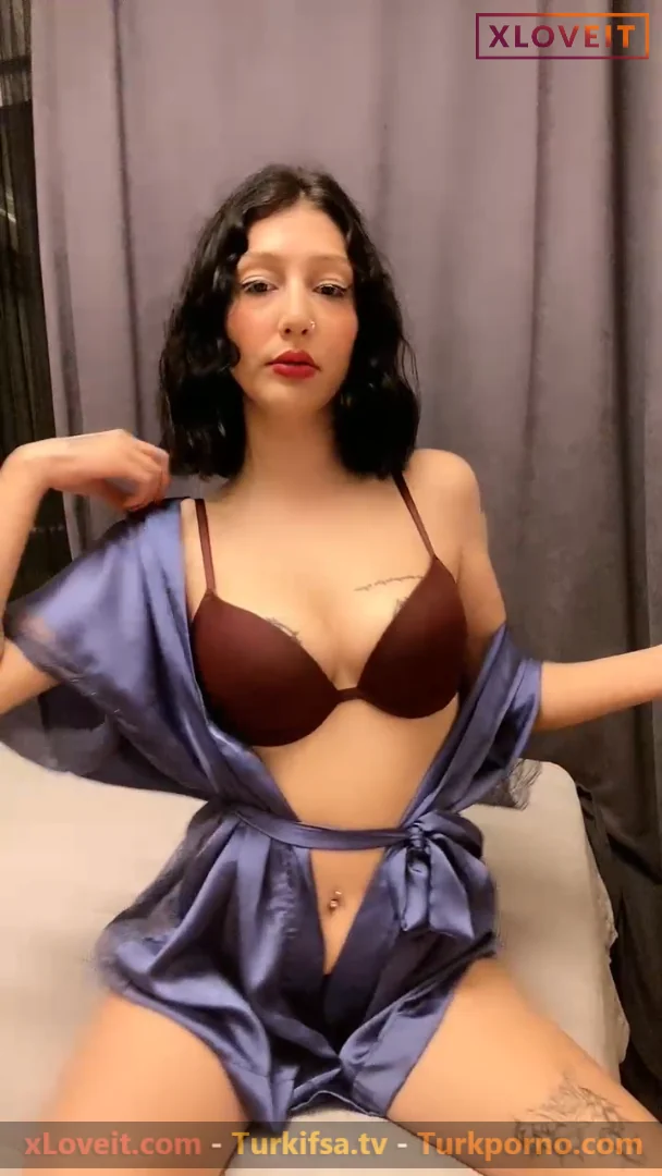 Tango Yasmin ifşa Gecelikli canlı yayınını seyret